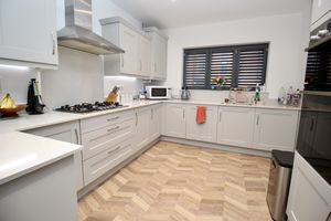 Kitchen/Diner- click for photo gallery